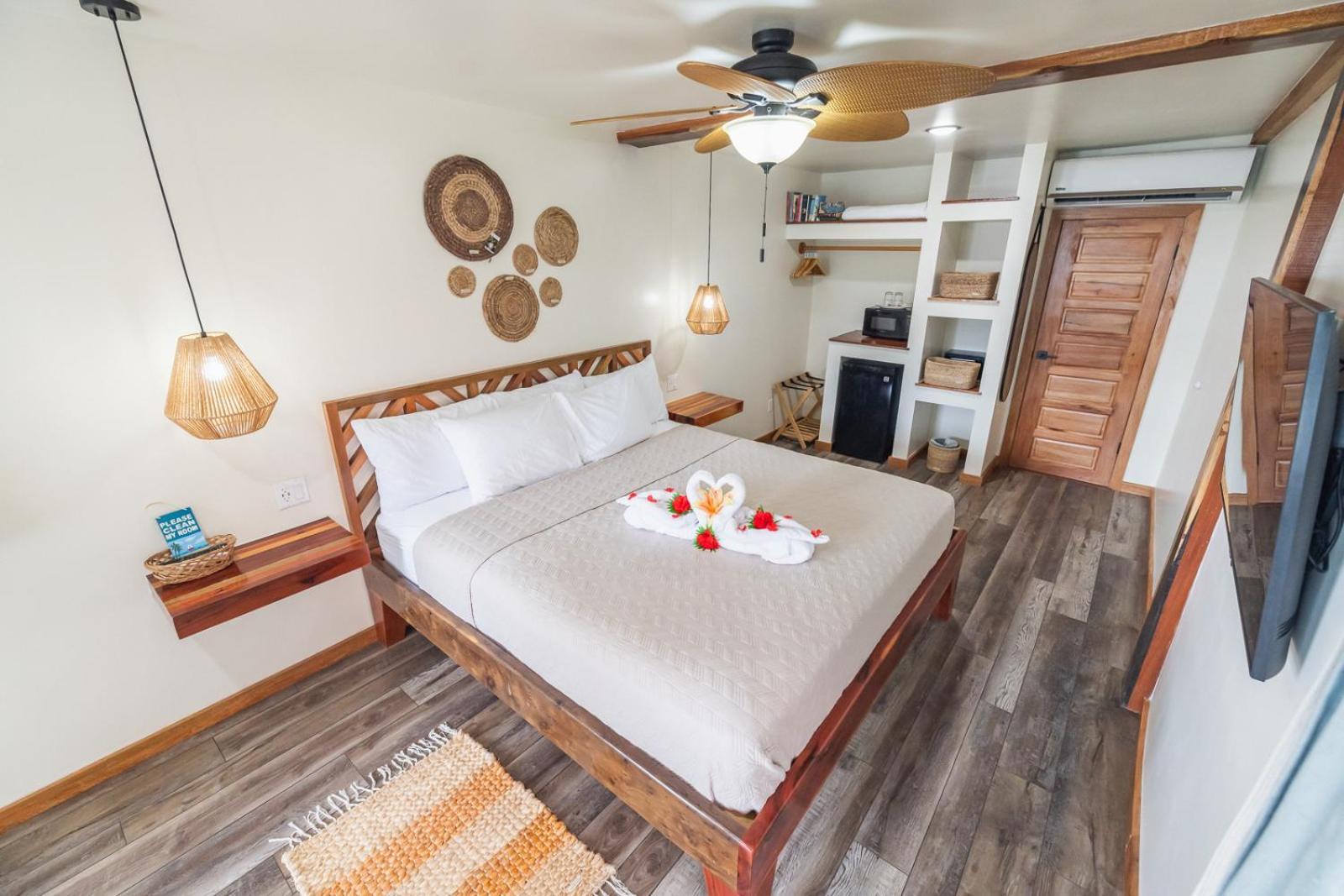 Ocean Tide Beach Resort San Pedro  Luaran gambar